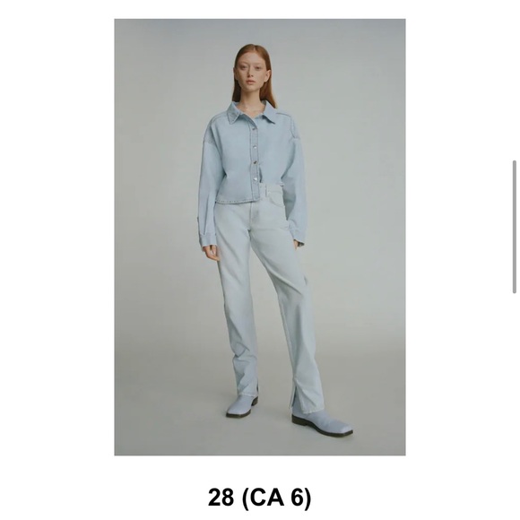 NWT - ZARA MID RISE SIDE SLIT JEANS - Picture 1 of 1